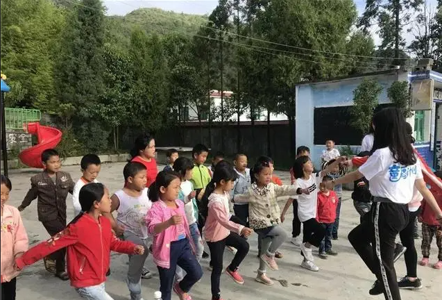 教育归纳变革获得初步成效教育归纳变革的中心